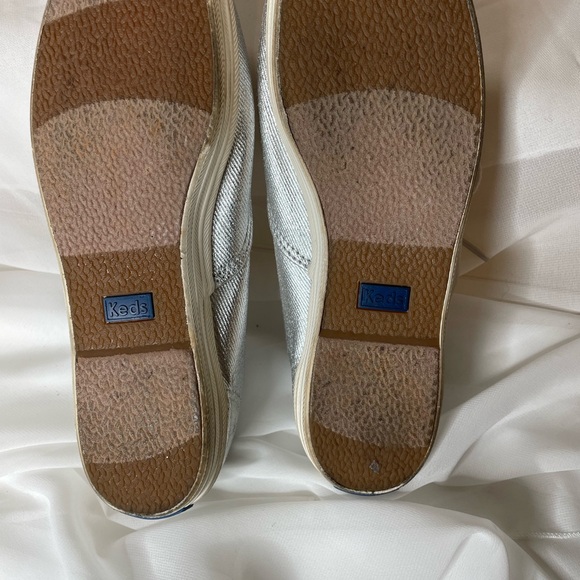 Keds Silver Metallic Sneaker Sz 6.5 - Picture 11 of 11